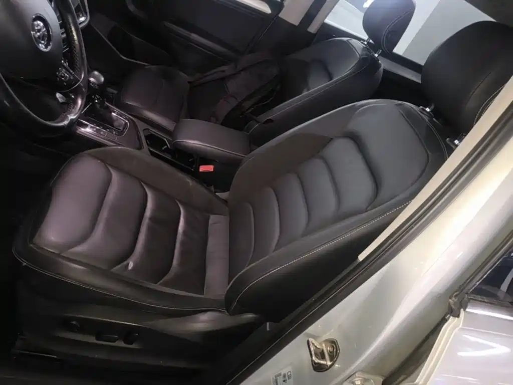 Volkswagen Tiguan L — миниатюра 15