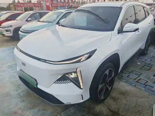 2024 Geely Galaxy L7