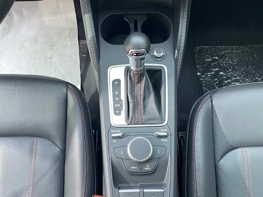 Audi Q2L 2022 35 TFSI