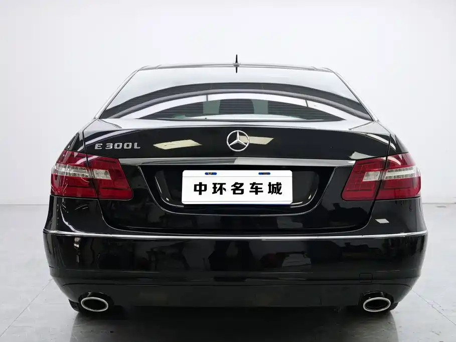 Mercedes-Benz E-Class — миниатюра 17