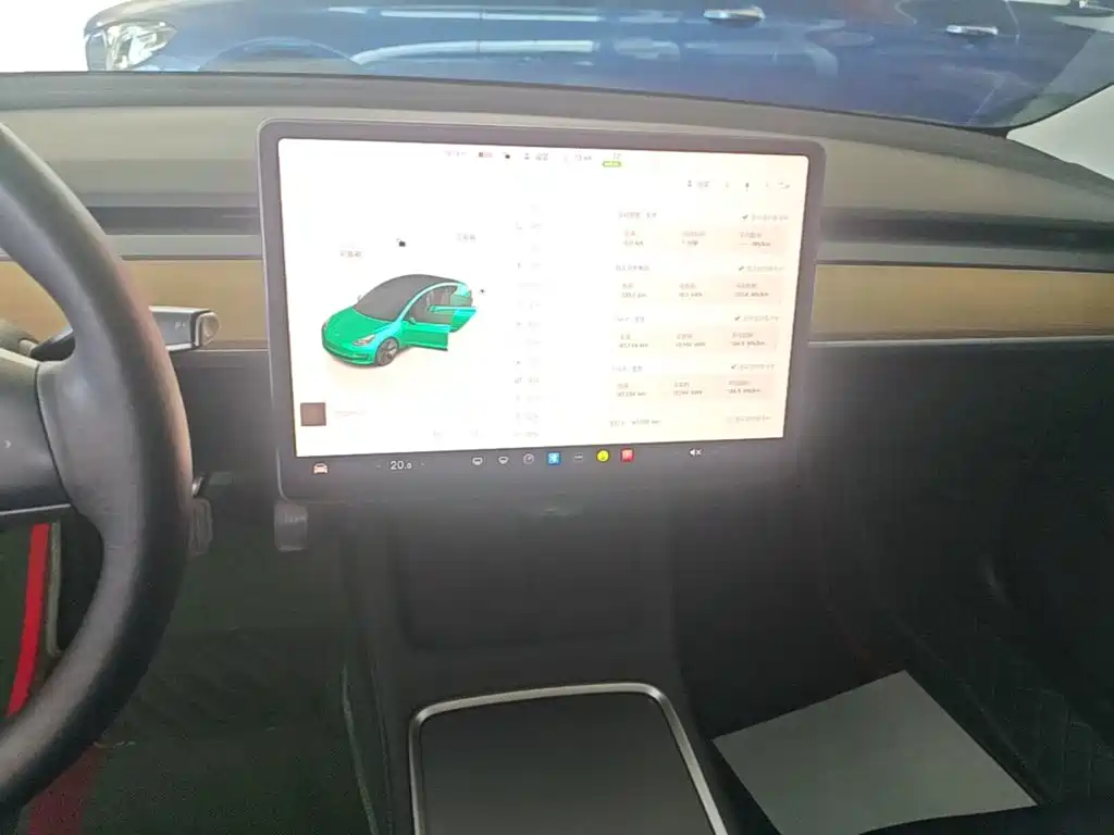 Tesla Model 3 — миниатюра 13
