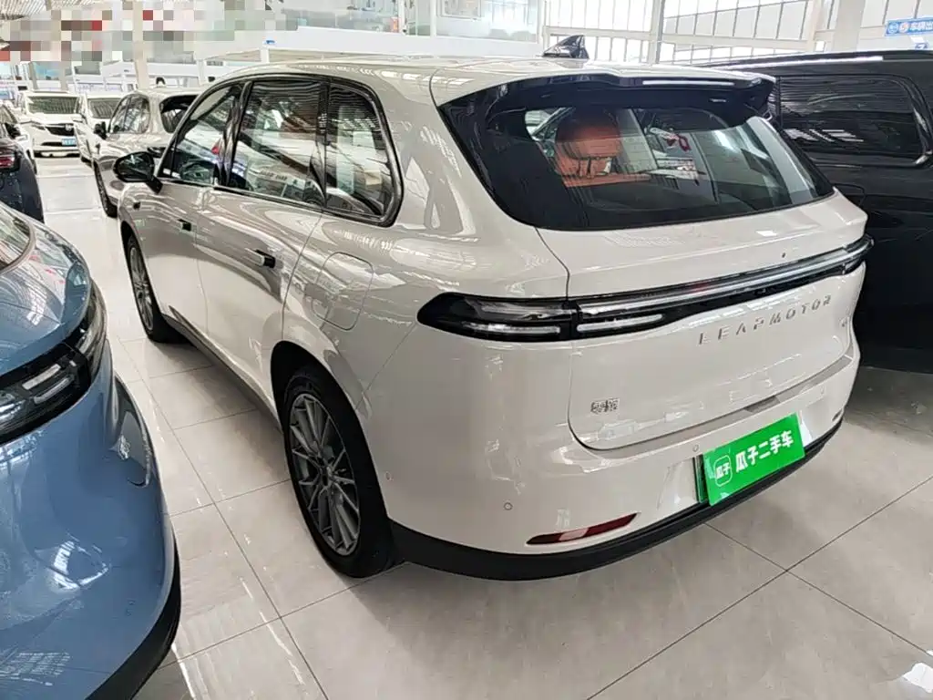 Leapmotor Leapmotor C10 — миниатюра 5