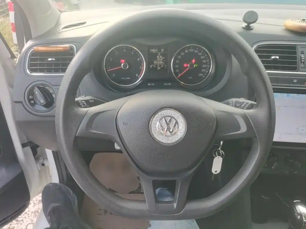 Volkswagen Polo — миниатюра 11