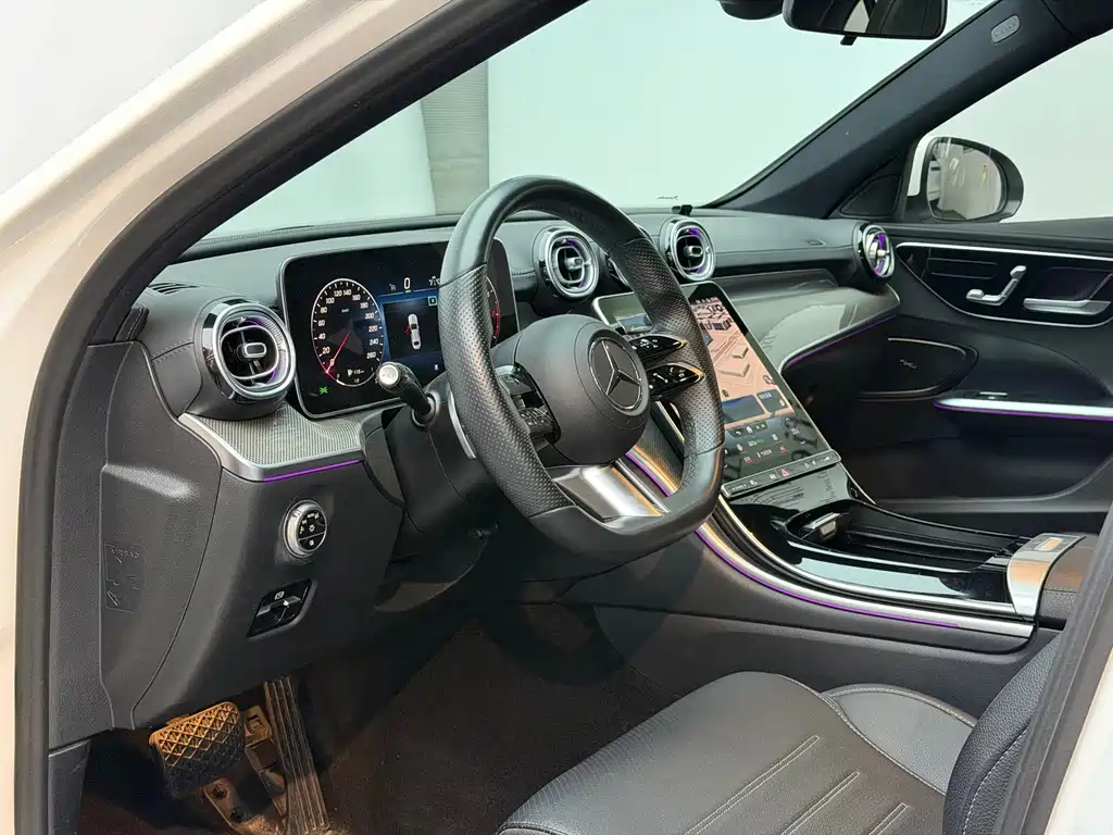 Mercedes-Benz C-Class — миниатюра 14