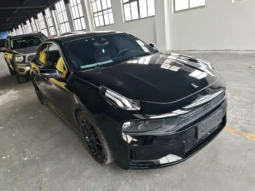 Lynk & Co 03 — миниатюра 4