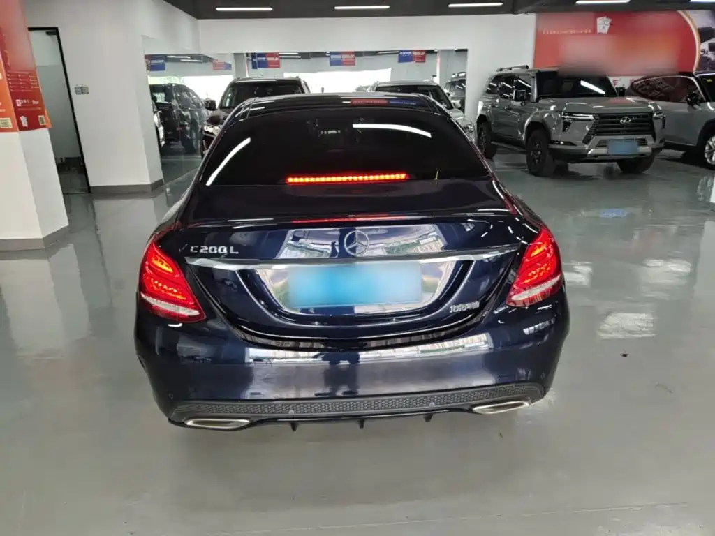 Mercedes-Benz C-Class — миниатюра 6
