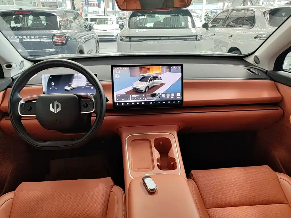 Leapmotor Leapmotor C10 — миниатюра 10