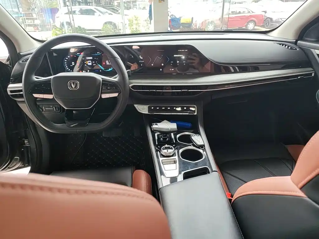 Changan Eado — миниатюра 10
