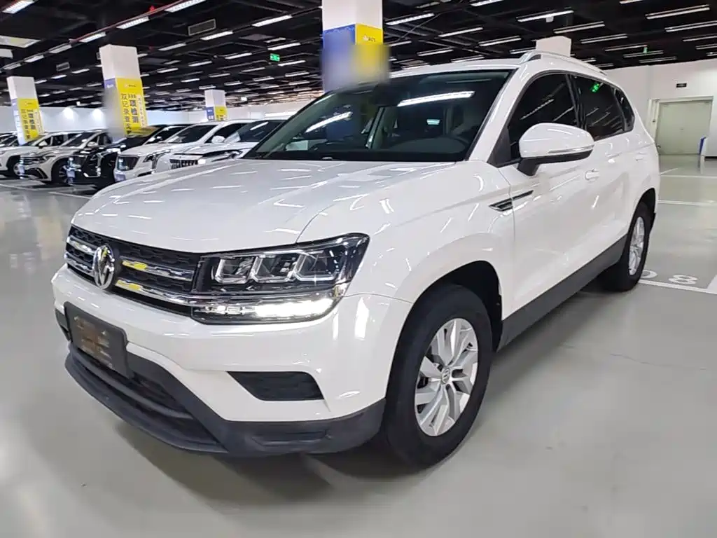 Volkswagen Tharu