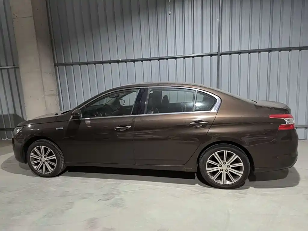 Peugeot 408 — миниатюра 4