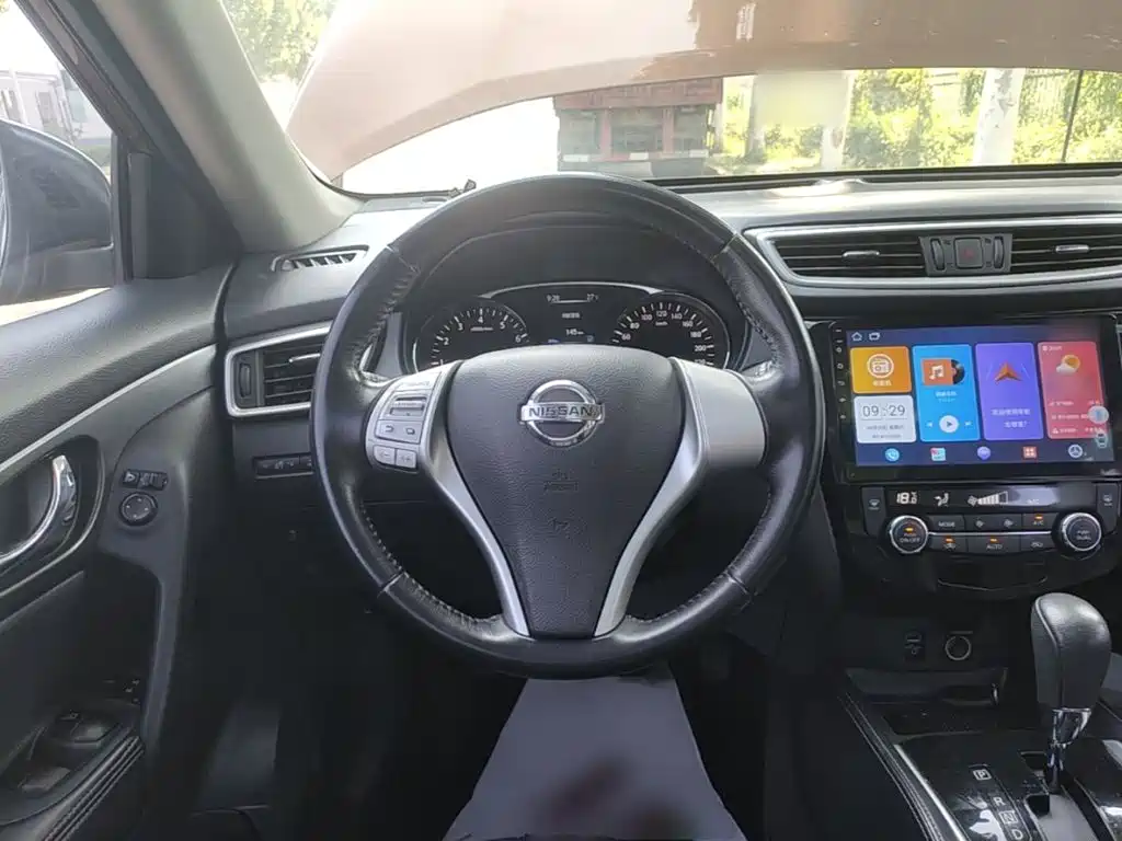 Nissan X-Trail — миниатюра 11