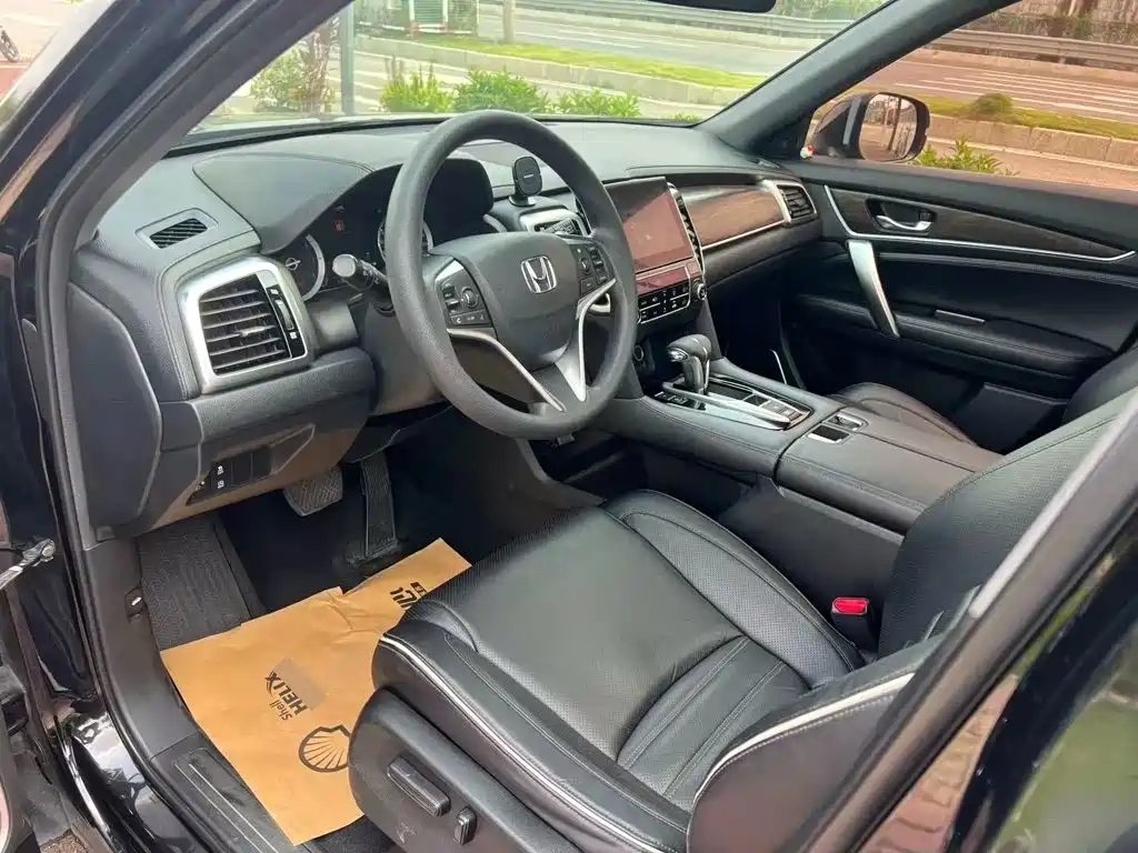 Honda UR-V — миниатюра 7