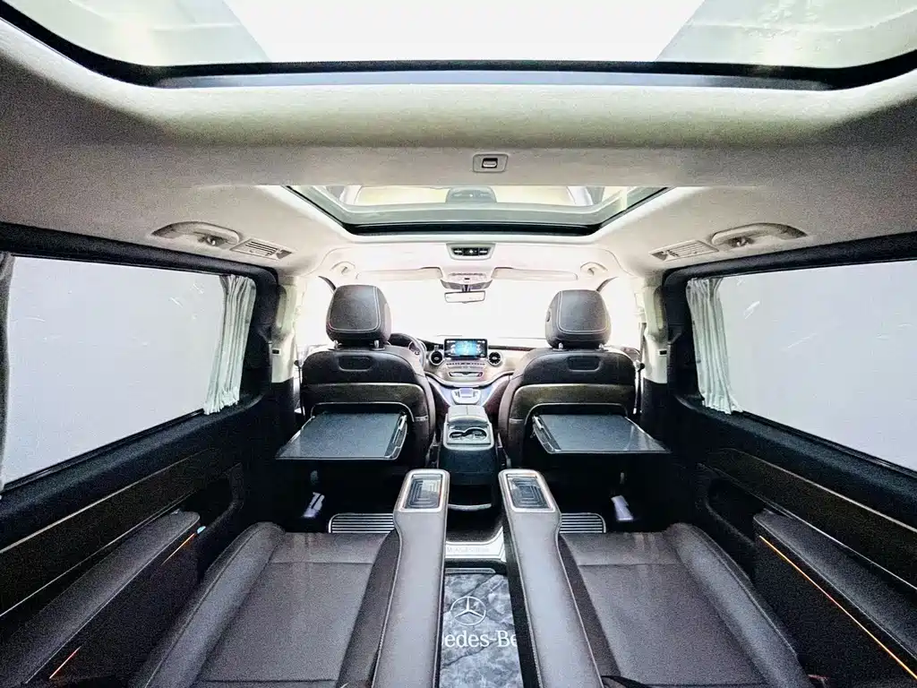Mercedes-Benz V-Class — миниатюра 13
