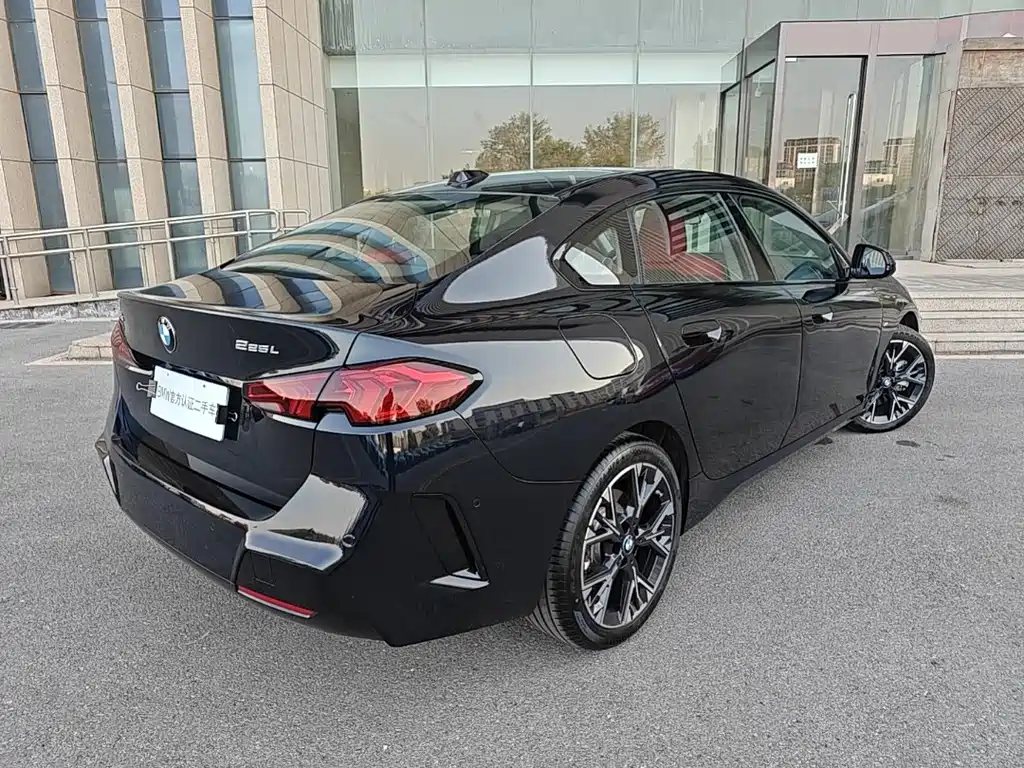 BMW 2 Series — миниатюра 2