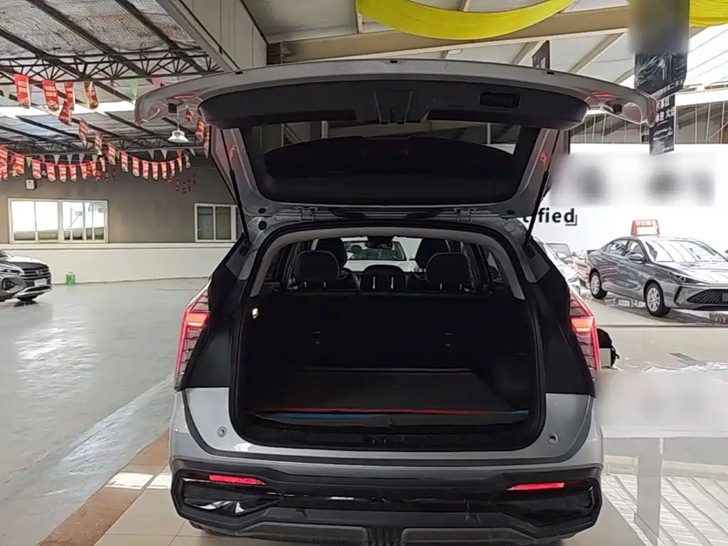 Geely Boyue L — миниатюра 19