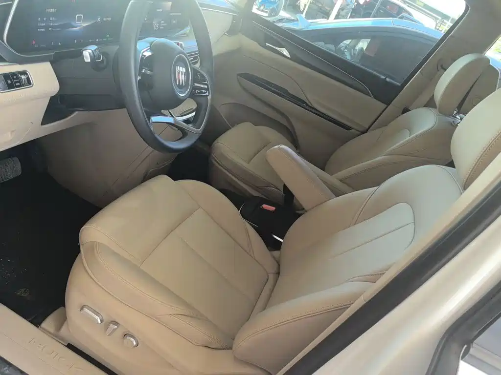 Buick GL8 Hybrid — миниатюра 13