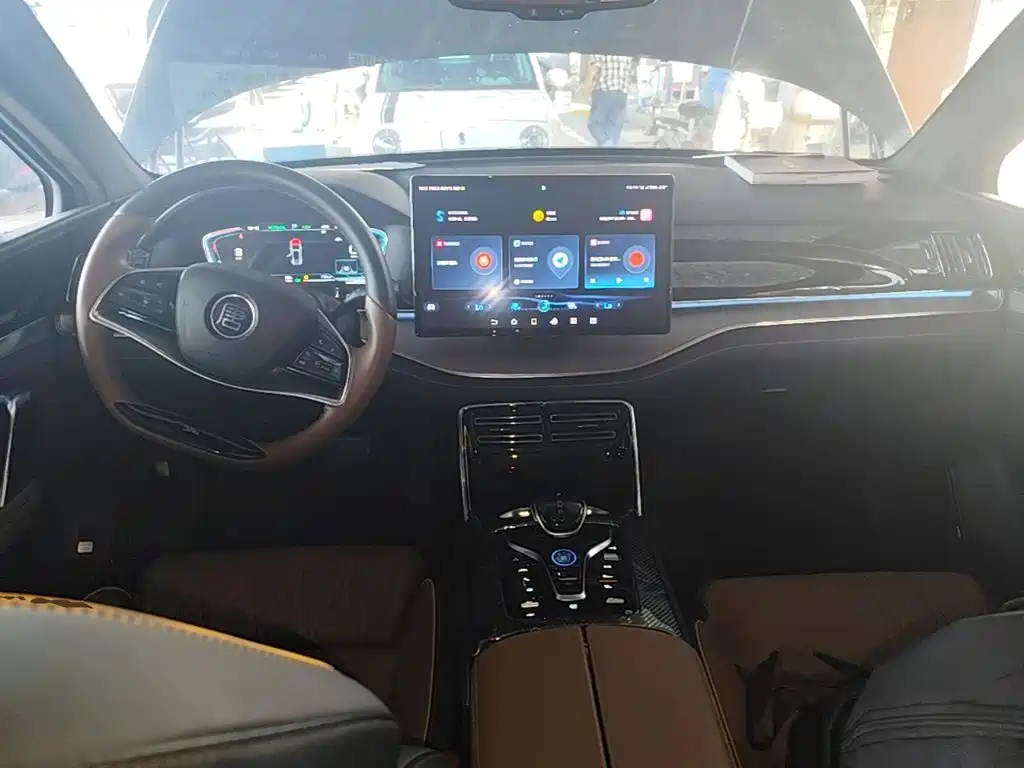 BYD Tang New Energy — миниатюра 10