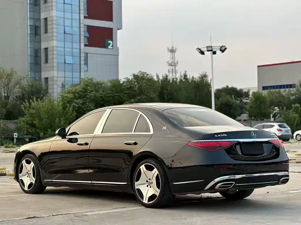 Mercedes-Benz S-Class — миниатюра 2