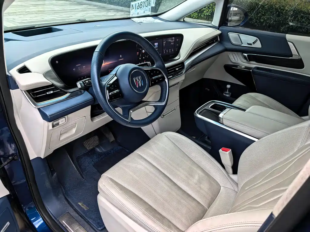 Buick Century 2023 2.0T мест