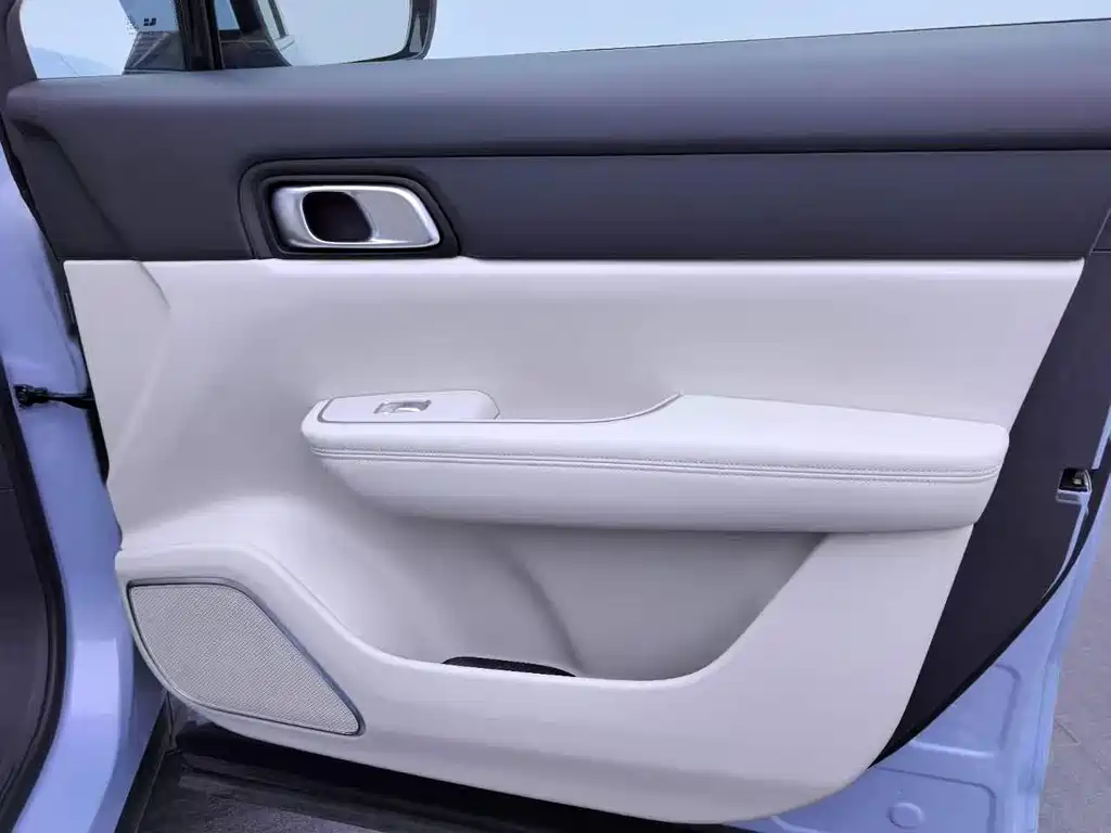 Li Auto Li ONE — миниатюра 11