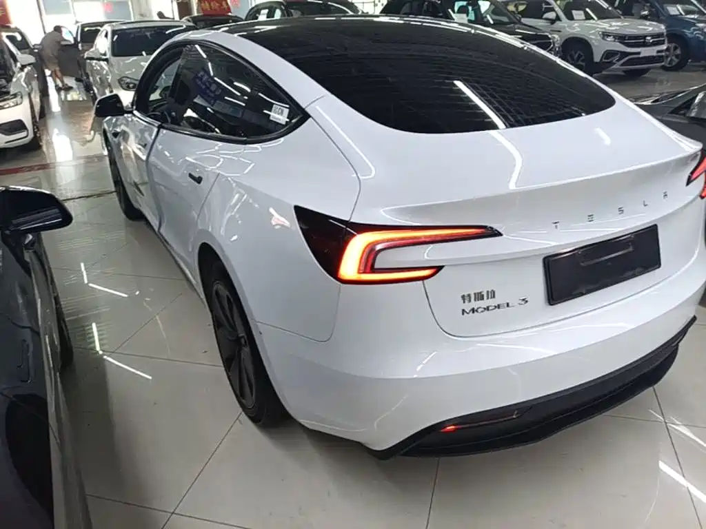 Tesla Model 3 — фотографии объявления, Фото 6