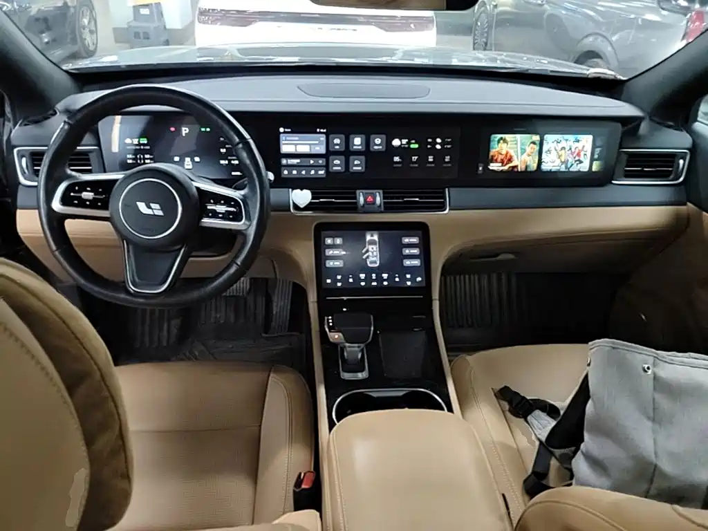 Li Auto Li ONE — миниатюра 10