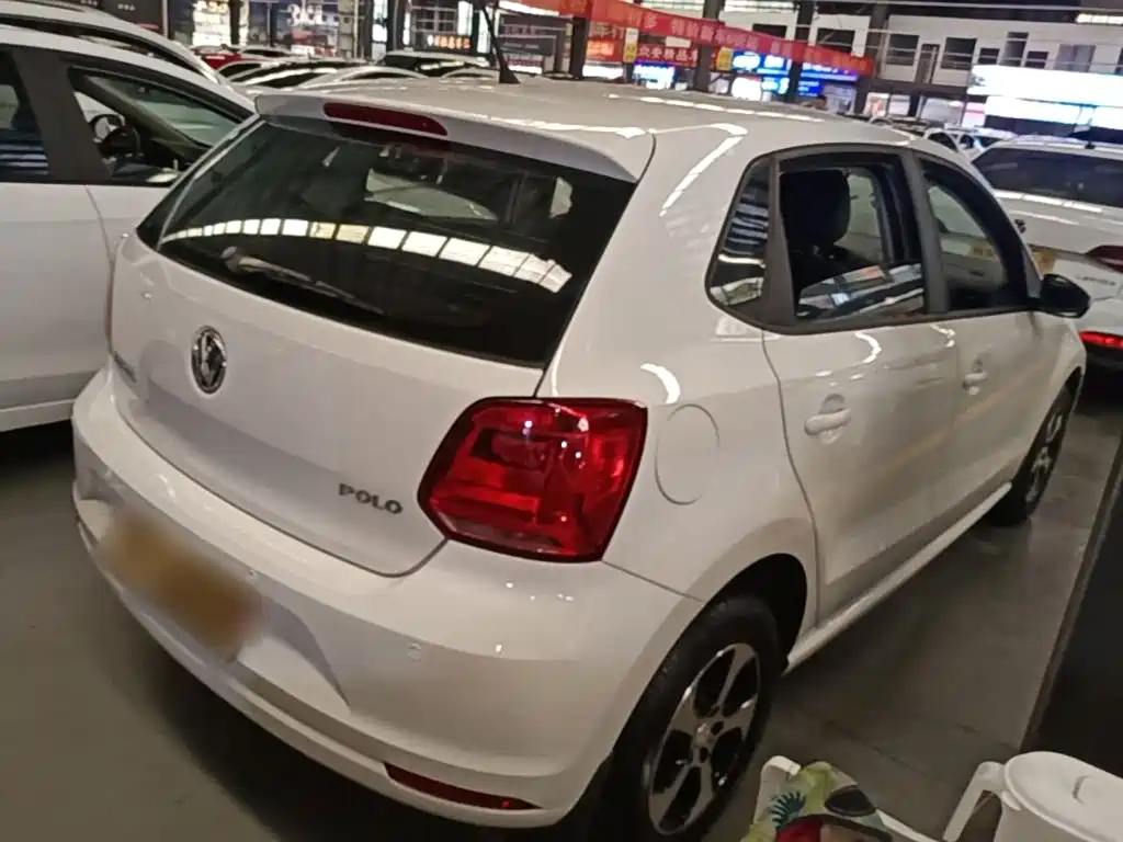 Volkswagen Polo — миниатюра 7