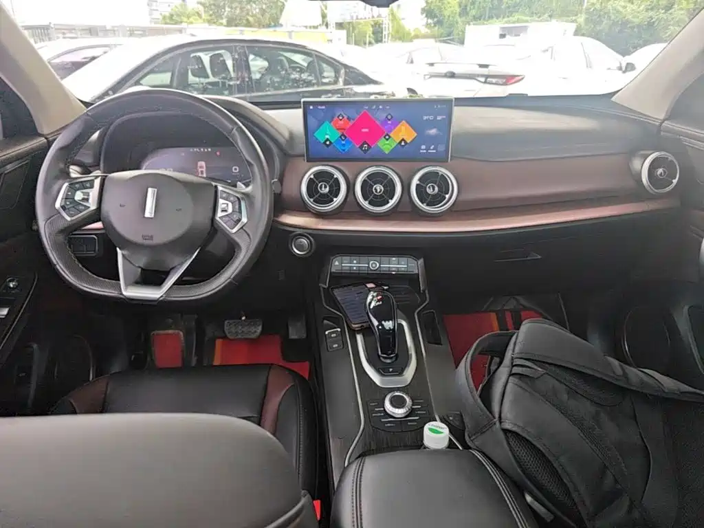 Wey Wey VV5 — миниатюра 10
