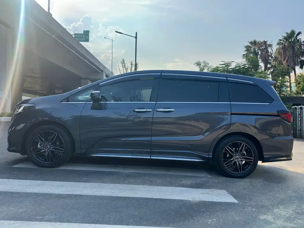 Honda Odyssey — миниатюра 8