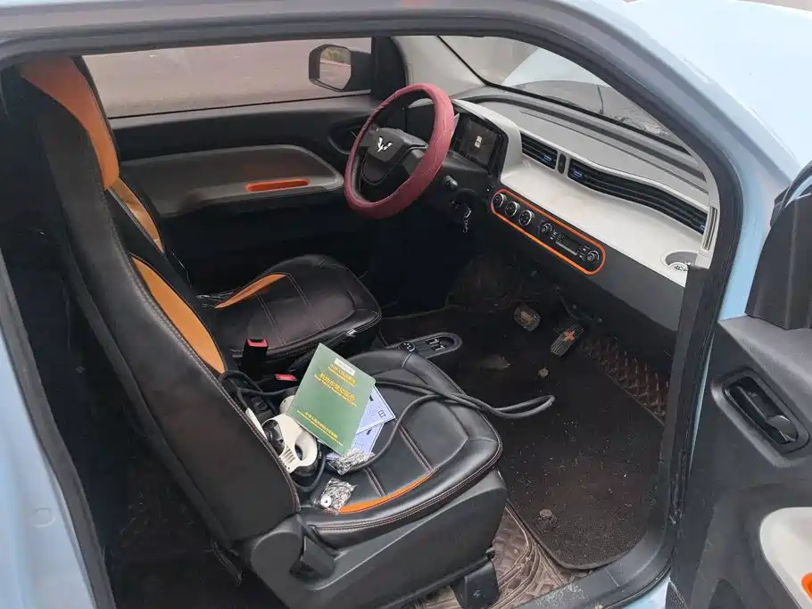 Wuling MINIEV — миниатюра 8