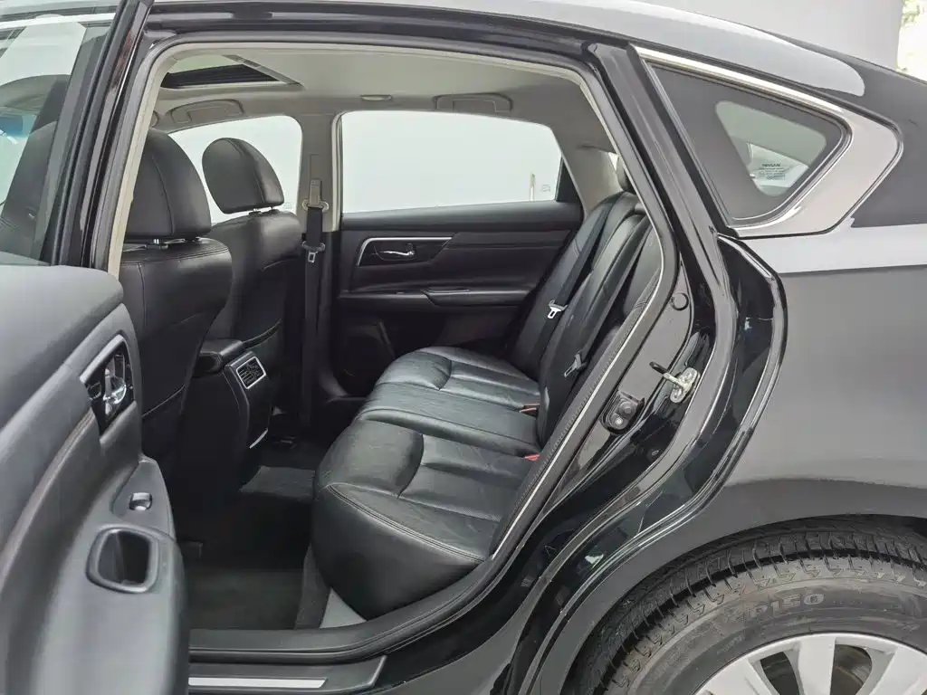 Nissan Teana — миниатюра 15
