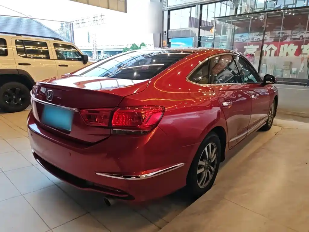 Honda Spirior — миниатюра 7