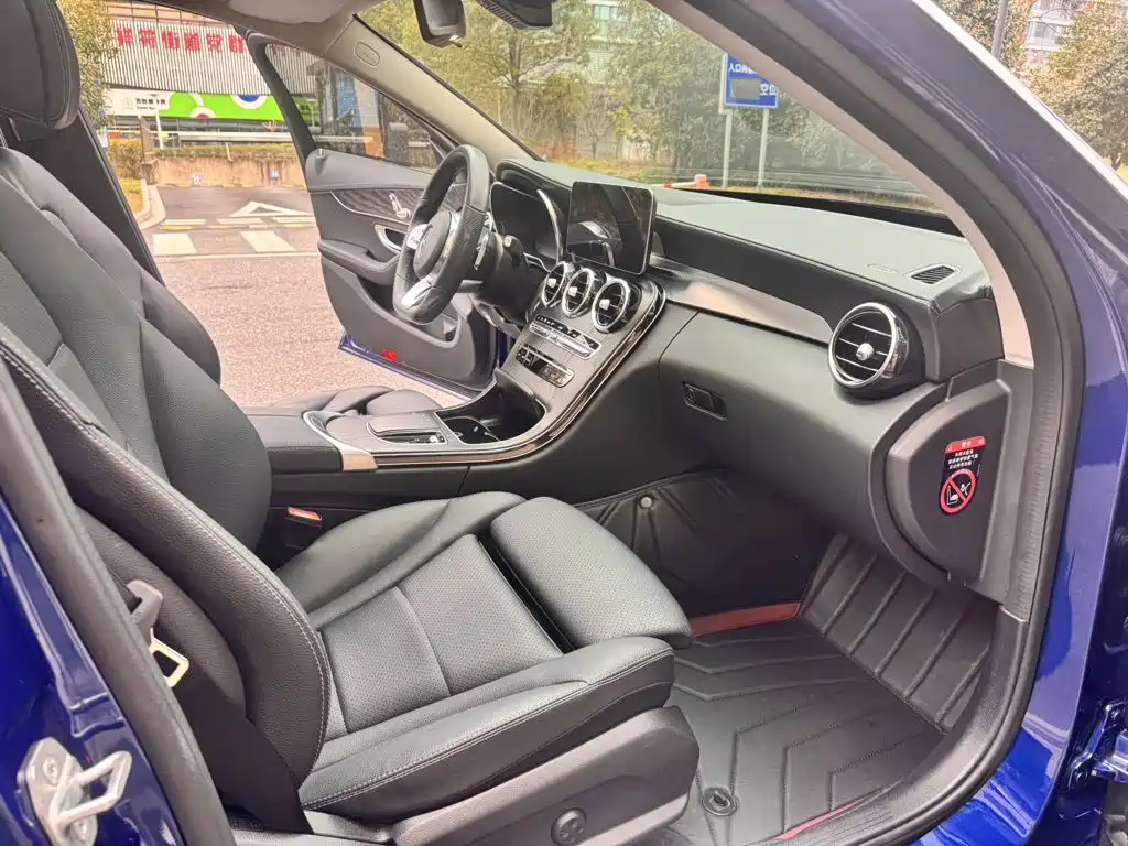 Mercedes-Benz C-Class — миниатюра 4