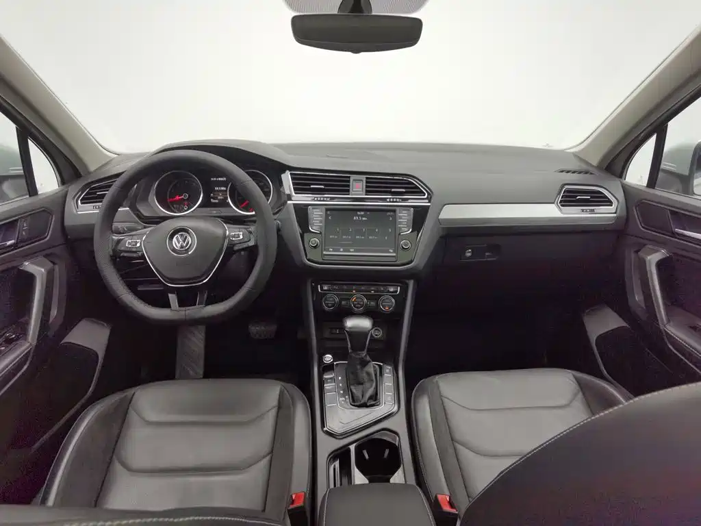 Volkswagen Tiguan L — миниатюра 5