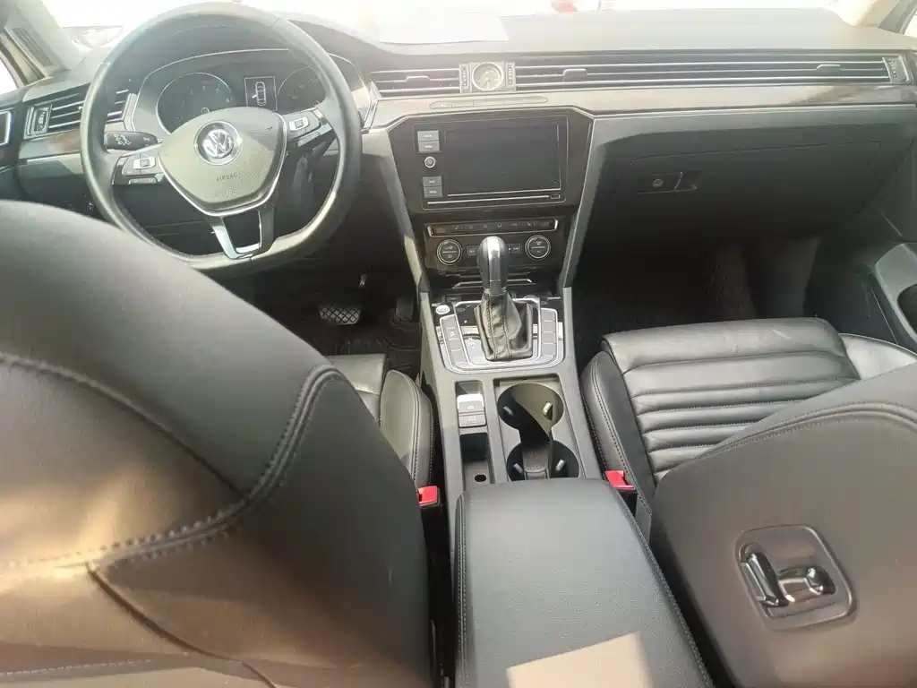 Volkswagen Magotan — миниатюра 7