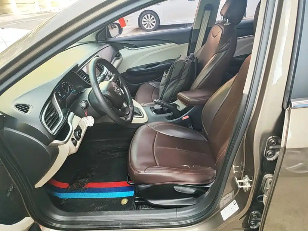 Buick Excelle — миниатюра 15