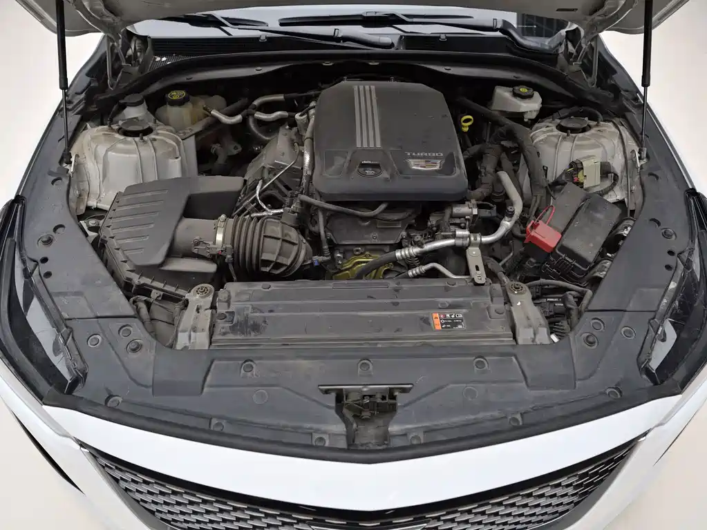 Cadillac CT5 — миниатюра 8