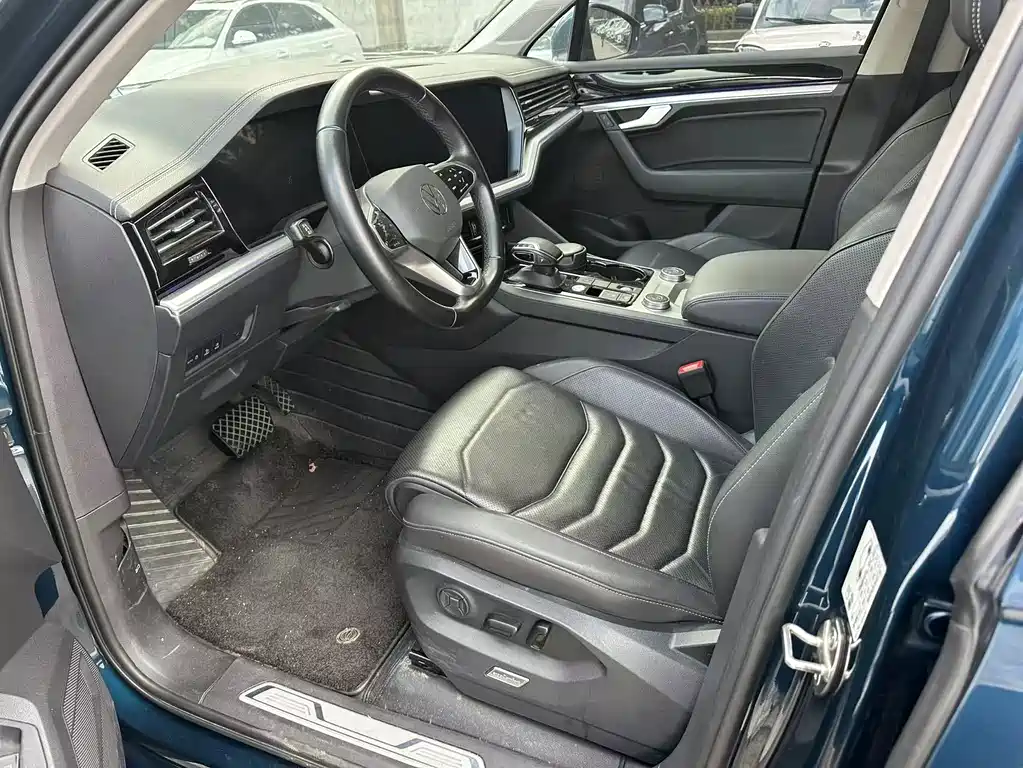 Volkswagen Touareg — миниатюра 3