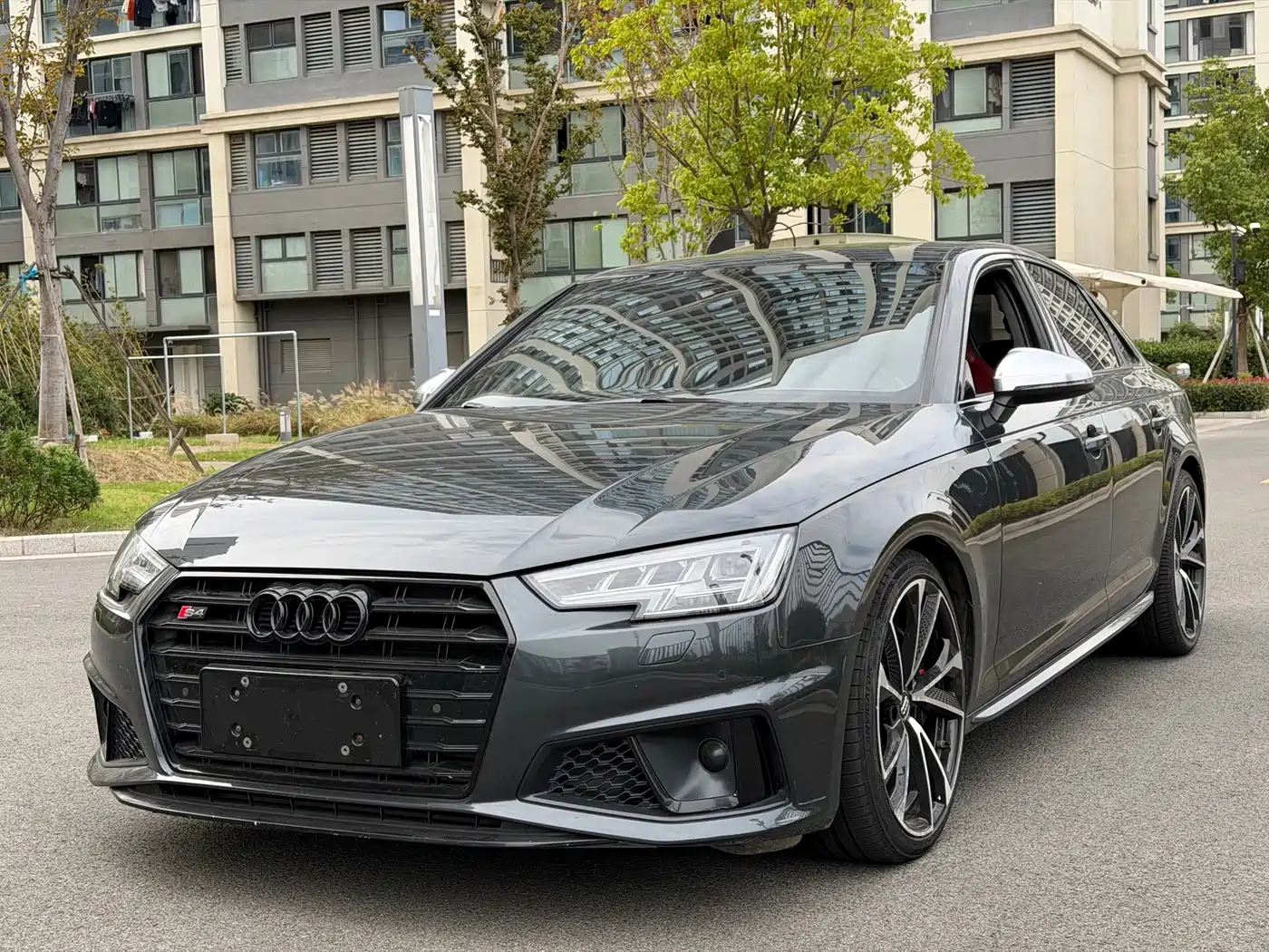 Audi S4