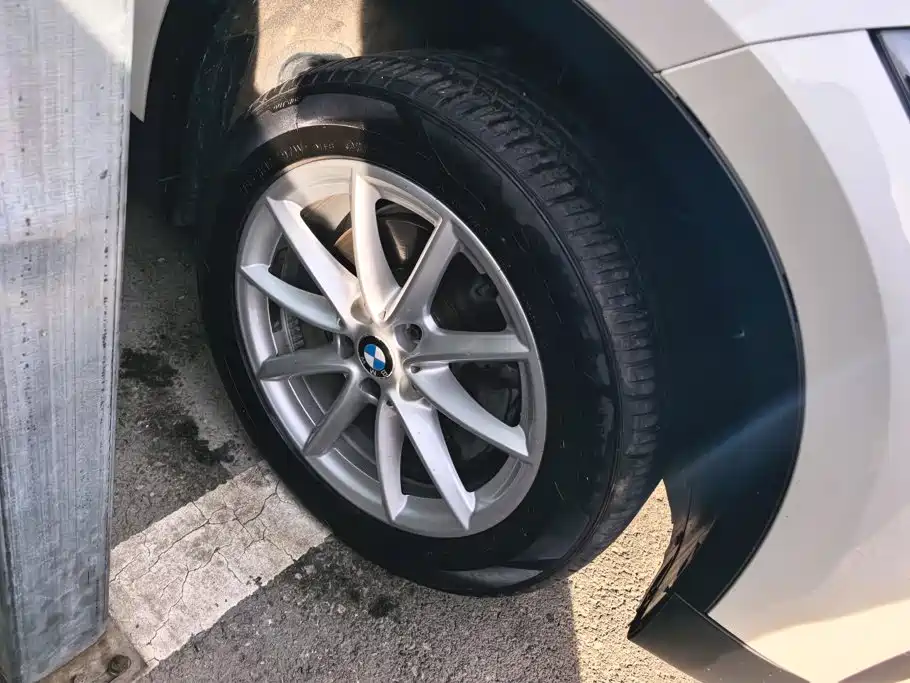 BMW X1 — миниатюра 6