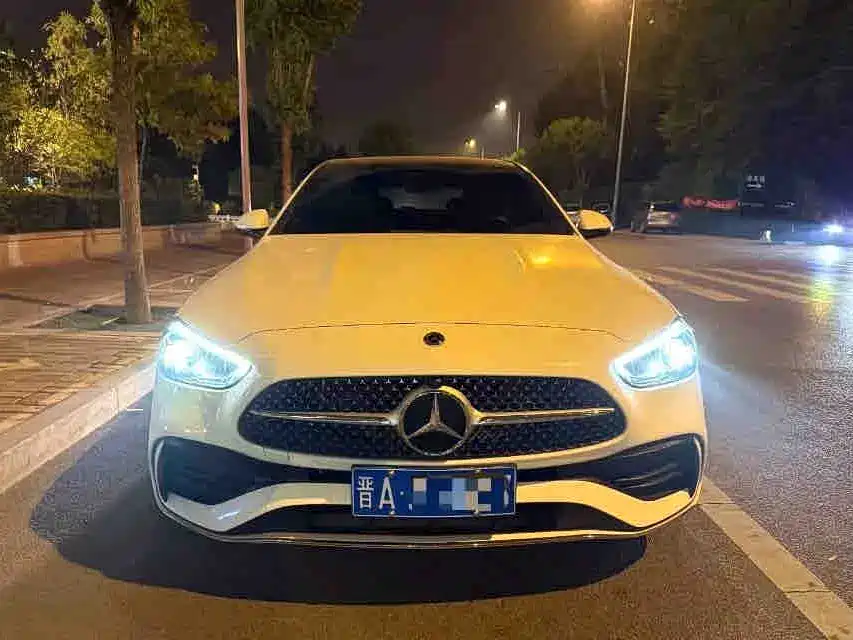 Mercedes-Benz C-Class — миниатюра 2