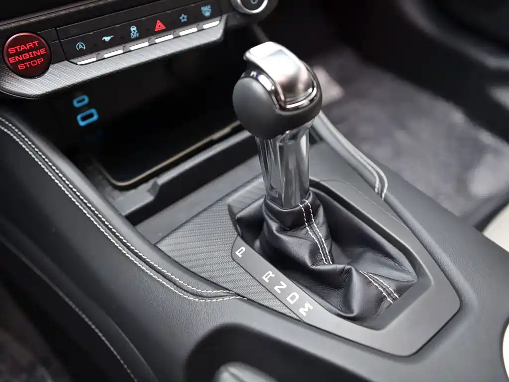 Ford Mustang — миниатюра 19