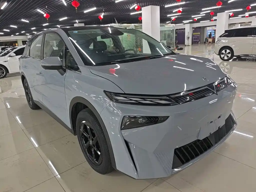 Venucia VX6 — миниатюра 4