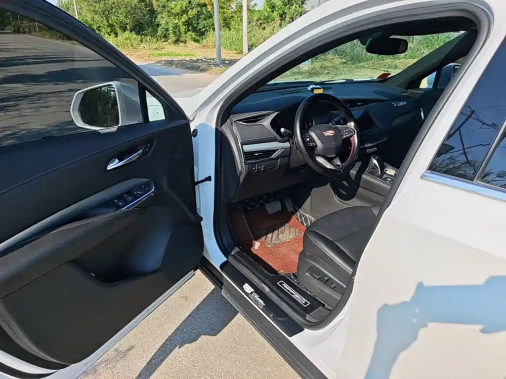 Cadillac XT4 — миниатюра 16