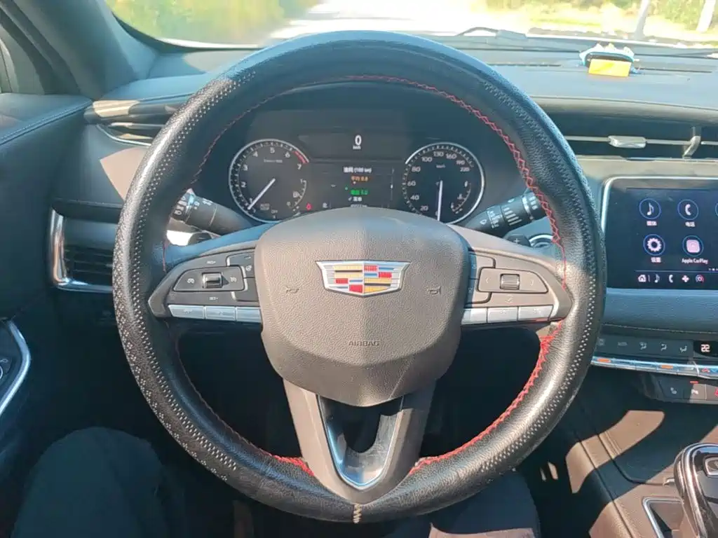 Cadillac XT4 — миниатюра 11