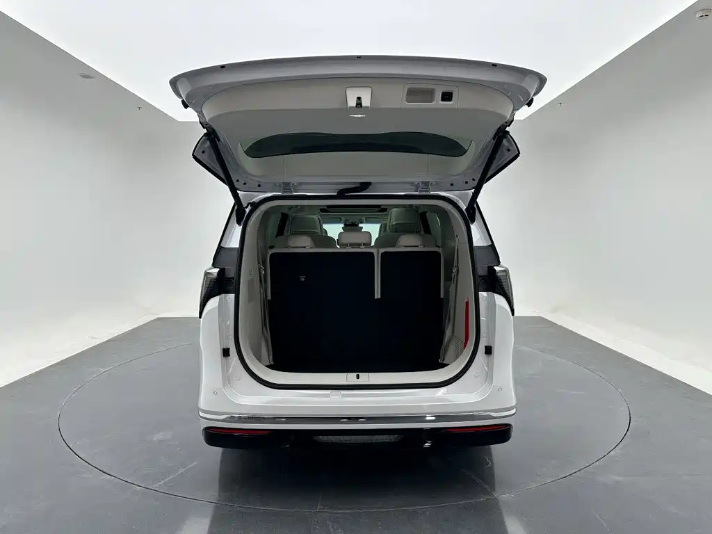 Buick GL8 Hybrid — миниатюра 25