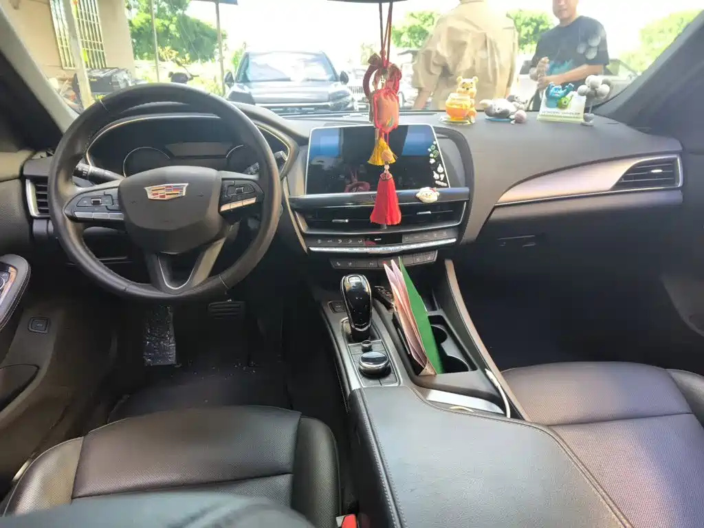 Cadillac CT5 — миниатюра 5