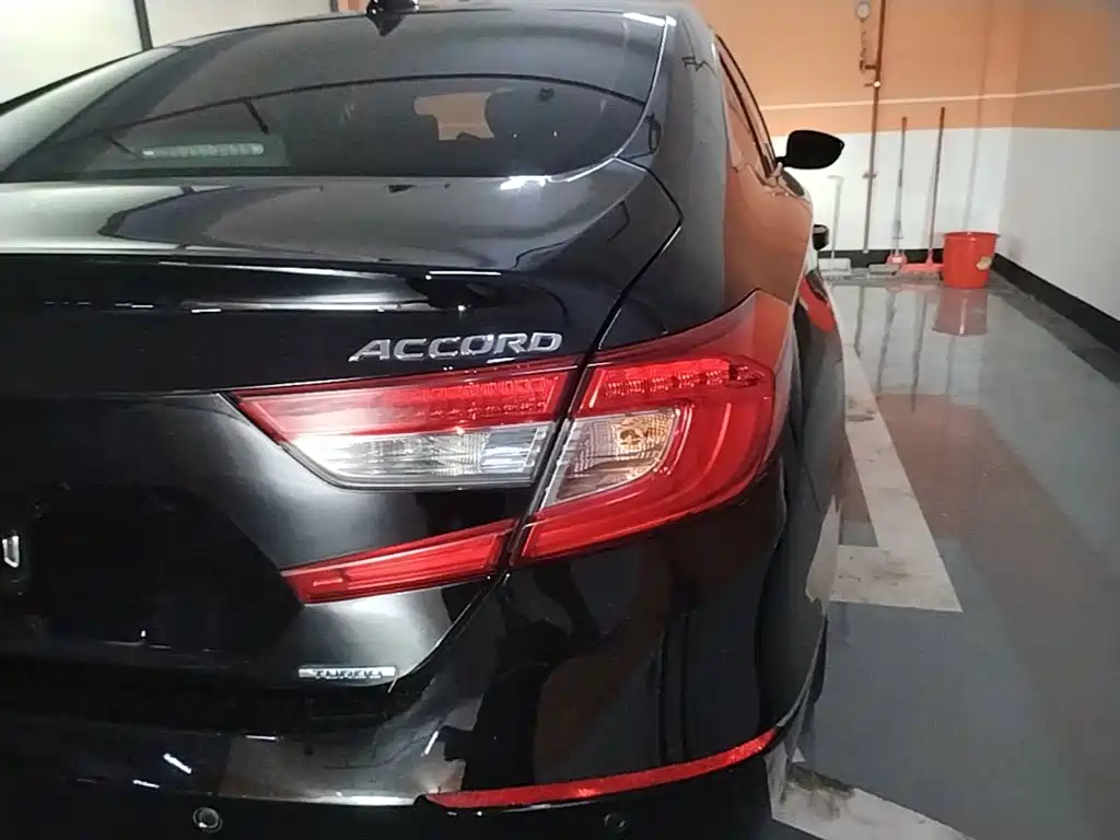 Honda Accord — миниатюра 8