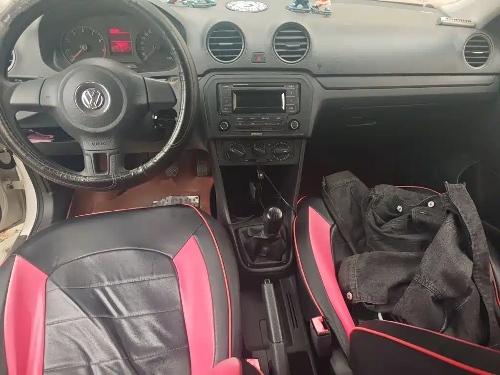Volkswagen Jetta — миниатюра 5