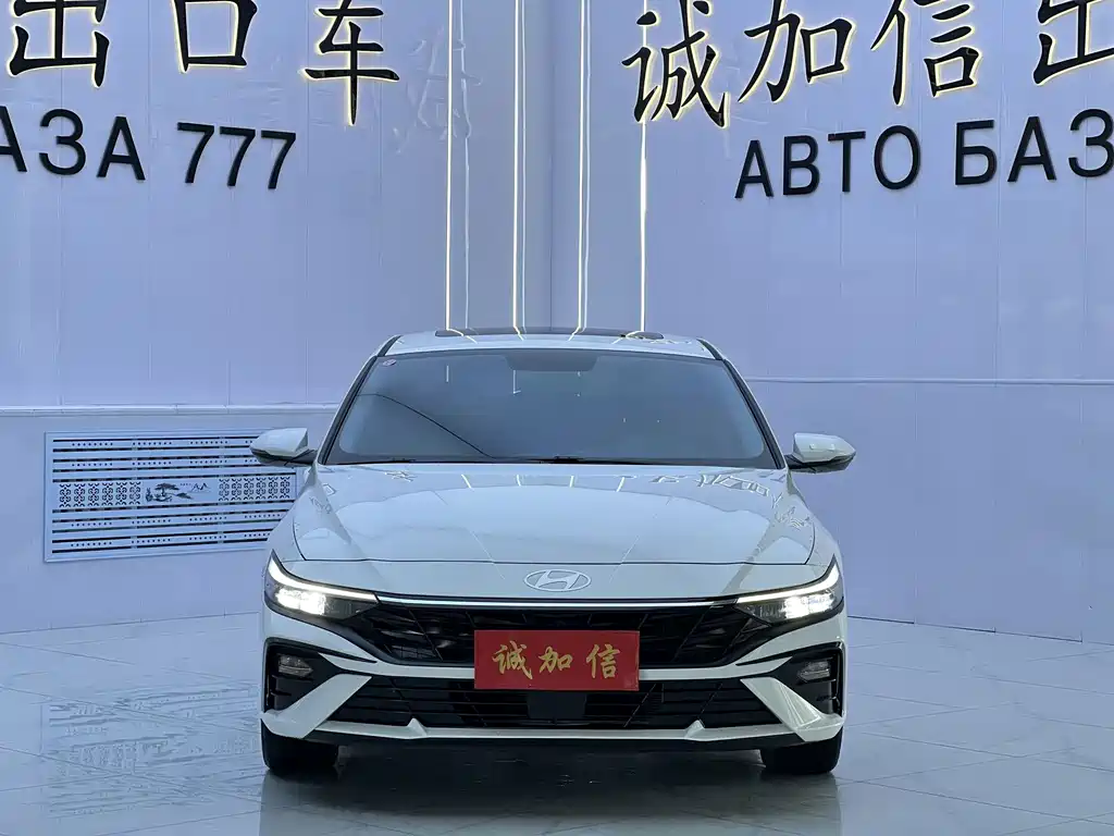Hyundai Elantra — миниатюра 2